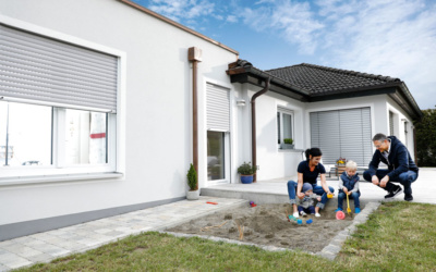 Jalousien und Rollos